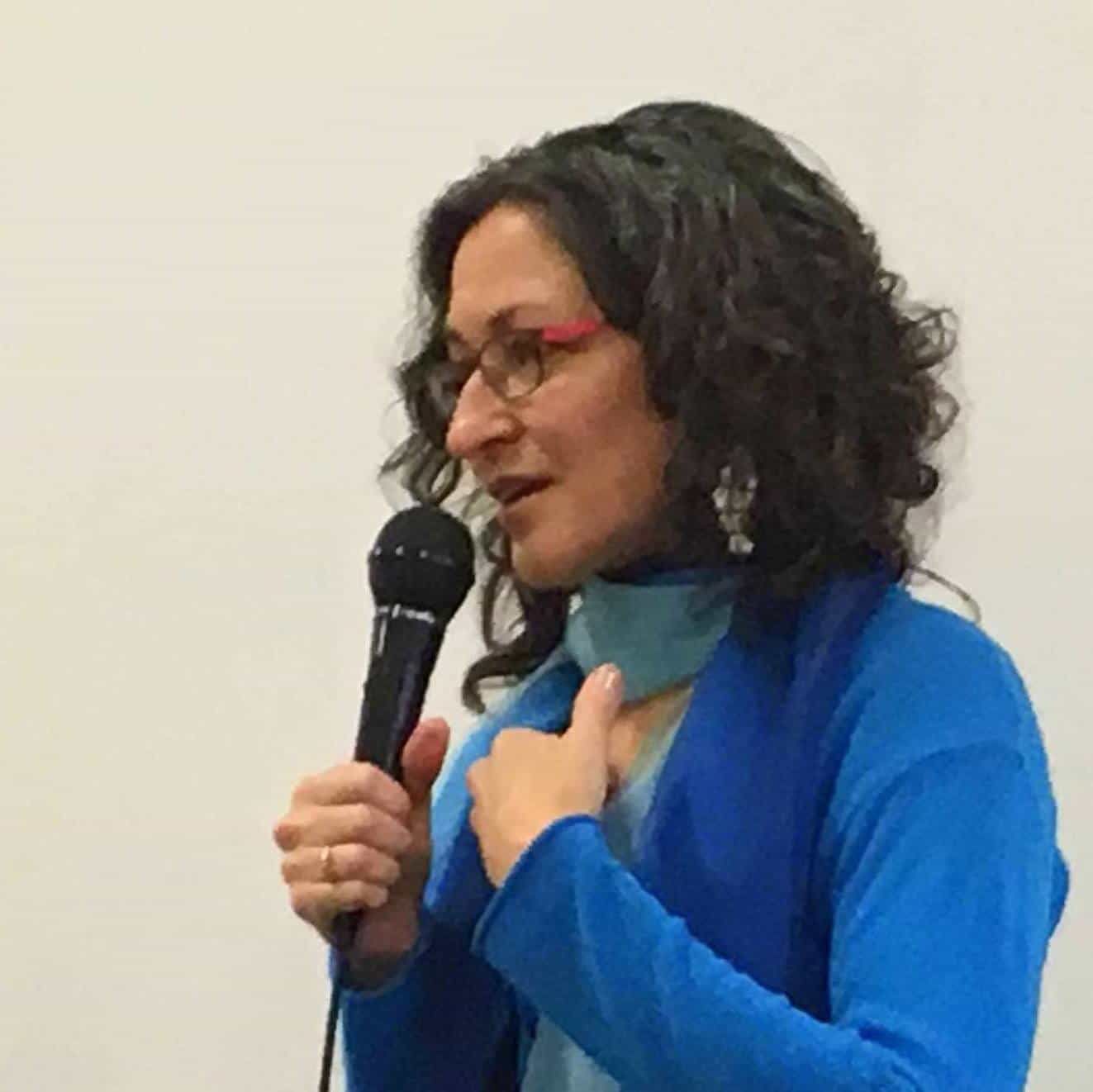 Image of Val Nelson speaking