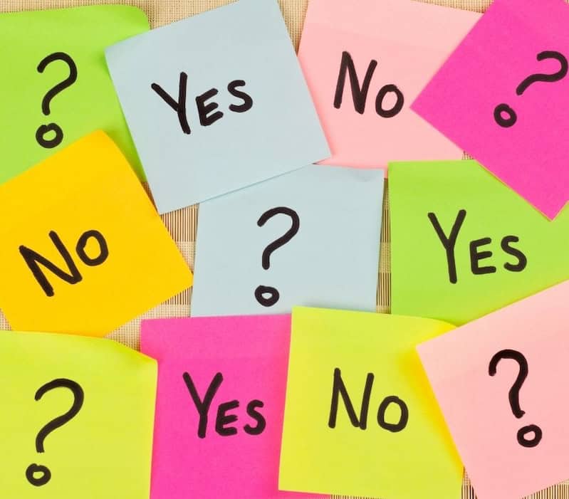 sticky notes with yes no yes no